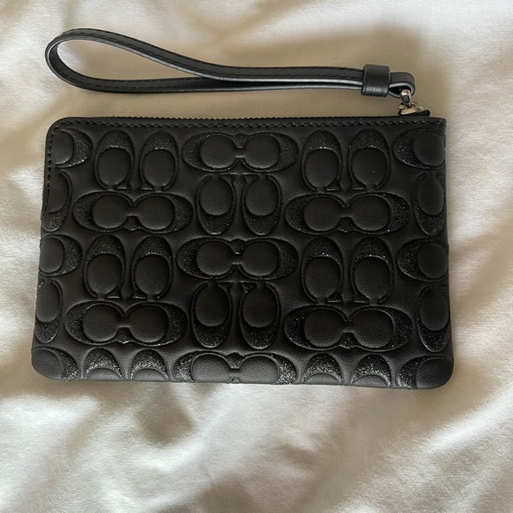 Coach wristlet - Picture 3 of 6
